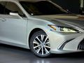 2021 Lexus ES 300h EX