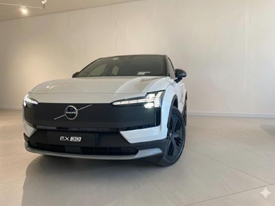 2025 Volvo EX30 Cross Country
