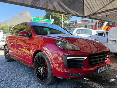 2015 Porsche Cayenne GTS Auto