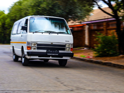 1999 Toyota Hi-Ace Super 16