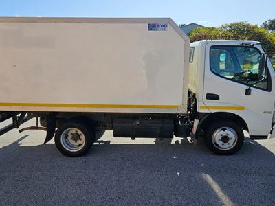 2023 Hino 200 310 (FH2) 4x2 F/C