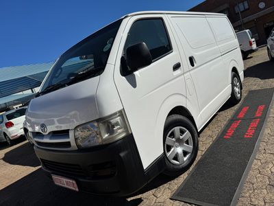 2011 Toyota Quantum 2.7 Panel Van