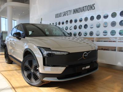 2026 Volvo EX30 Cross Country