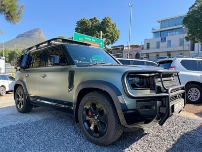 2021 Land Rover Defender 110 D300 HSE X-Dynamic