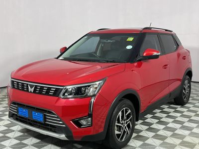 2024 Mahindra XUV 300 1.2T | W8