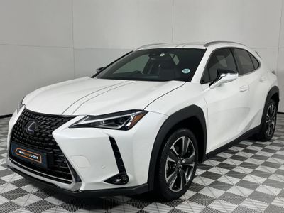 2020 Lexus UX 250h SE