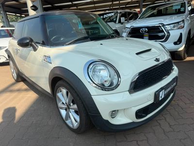 2013 MINI Hatch Cooper S