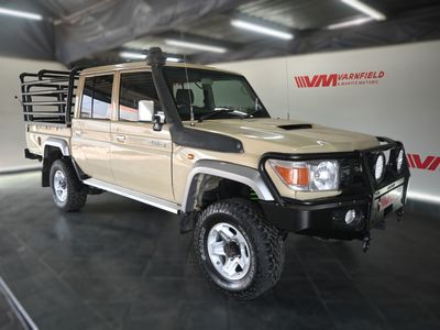 2015 Toyota Land Cruiser 79 4.5 D Double-Cab