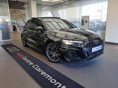 2025 Audi RS3 Sportback Quattro Stronic Carbon Edition