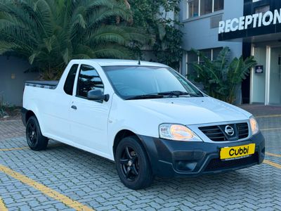 2022 Nissan NP200 1.6 A/C Safety Pack