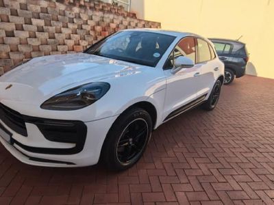 2022 Porsche Macan