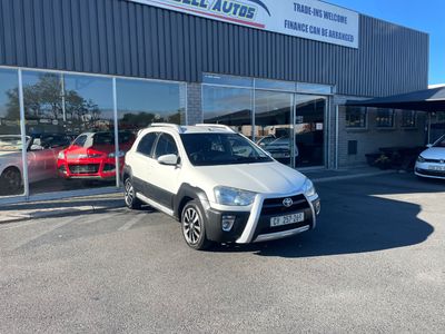 2015 Toyota Etios Cross 1.5 XS 5-dr