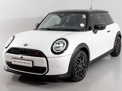 2025 MINI Hatch Cooper S Auto