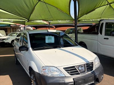 2017 Nissan NP200 1.6 A/C Safety Pack