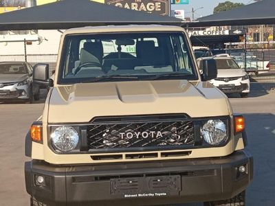 2026 Toyota Land Cruiser 79 4.2 D Double-Cab