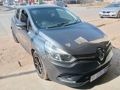 2017 Renault Clio IV 900T Dynamique 5-dr (66kW)