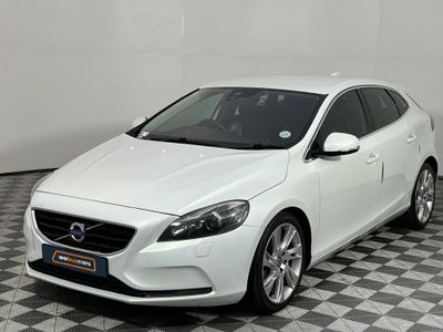 2014 Volvo V40 T4 Excel Auto