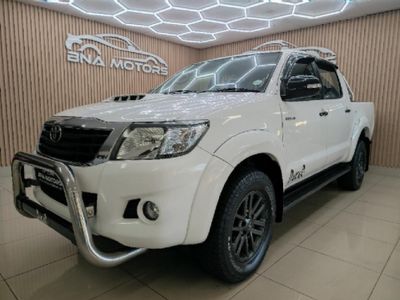 2015 Toyota Hilux 3.0 D-4D Legend 45 Raised Body Auto Double-Cab