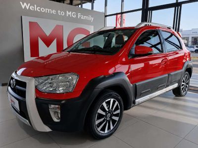 2015 Toyota Etios Cross 1.5 XS 5-dr