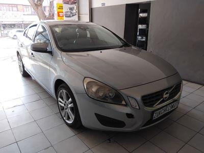 2011 Volvo S60 T3