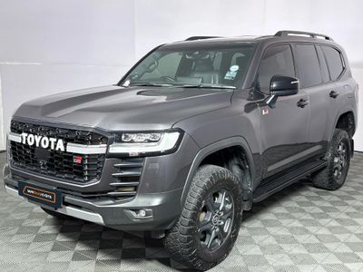 2023 Toyota Land Cruiser 300 V6 3.5 T GR-S