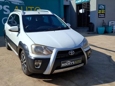 2017 Toyota Etios Cross 1.5 XS 5-dr