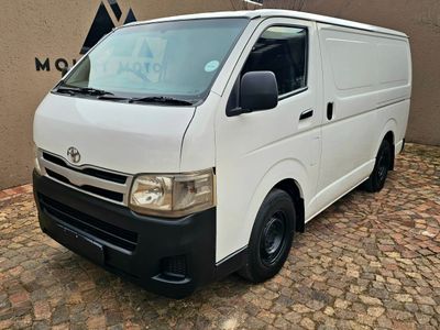 2011 Toyota Quantum 2.7 Panel Van