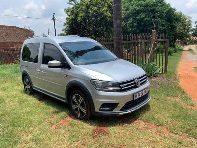 Used Volkswagen Caddy 2.0 TDI C20 BlueMotion Tech Black Edition Euro 6  (s/s) 5dr 2017 5dr Manual (DP66HDL)