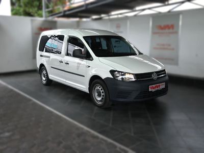 https://img-ik.cars.co.za/ik-seo/carsimages/tr:n-search_result400x300/9206027/2017-Volkswagen-Caddy-Maxi-CrewBus-20-TDI.jpg?v=3184914899