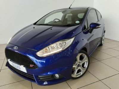 FORD FIESTA 2006-ford-fiesta-2-0-st-red-only-57-000-miles-st150-facelift-rs-hatchback-petrol  Used - the parking