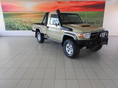 Toyota Land Cruiser 70 Single Cab Bakkie For Sale in Heidelberg (New ...