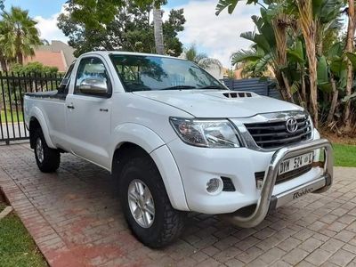 2015 Toyota Hilux 3.0 D-4D Legend 45 Raised Body Single-Cab