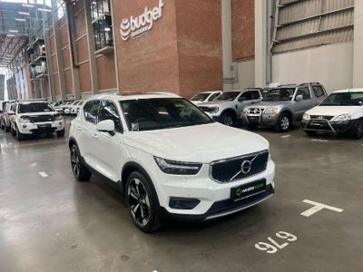 2019 Volvo XC40 T5 Momentum AWD