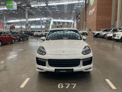2016 Porsche Cayenne GTS Auto