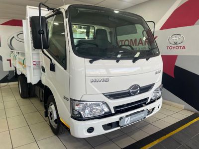 2025 Hino 200 310 (FH2) 4x2 F/C