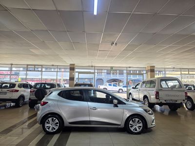 2017 Renault Clio IV 900T Authentique 5-dr (66kW)