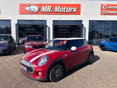 2015 MINI Hatch Cooper Auto