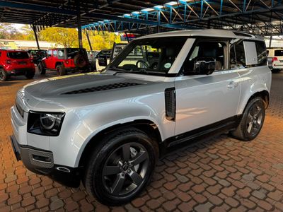 2021 Land Rover Defender 90 D300 HSE X-Dynamic