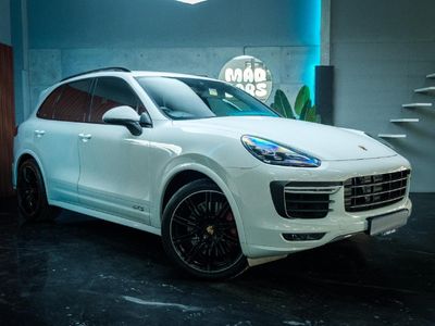 2015 Porsche Cayenne GTS Auto