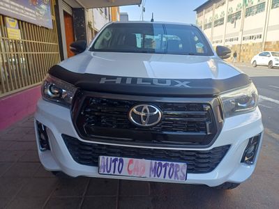 2017 Toyota Hilux 2.4 GD-6 Raised Body SRX Extended Cab