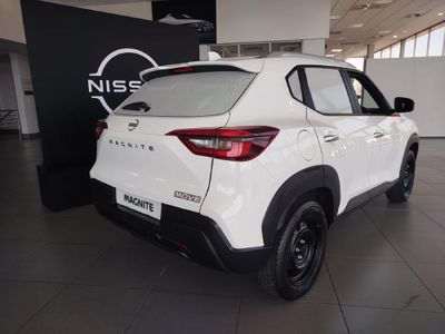 2025 Nissan Magnite Move 1.0 Visia F/C P/V