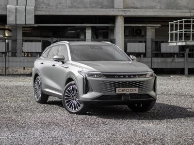 2026 Omoda C9 1.5T AWD Phev