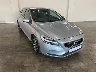 2018 Volvo V40 T4 R-Design Auto