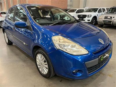2012 Renault Clio III 1.6 Yahoo 5-dr