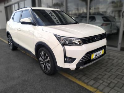 2022 Mahindra XUV 300 1.5D | W8