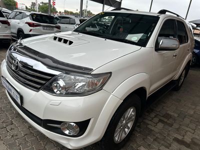 2016 Toyota Fortuner R/B