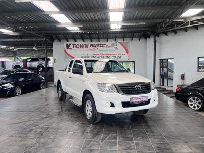 2015 Toyota Hilux 2.5 D-4D Raised Body SRX Xtra-Cab