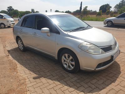 2011 Nissan Tiida 1.8 Acenta 5-dr