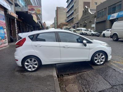 2013 Ford Fiesta 1.6 Ambiente