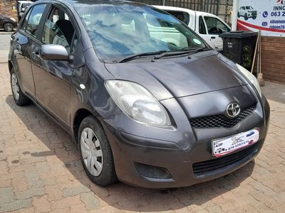 2014 Toyota Yaris 1.3 5-dr